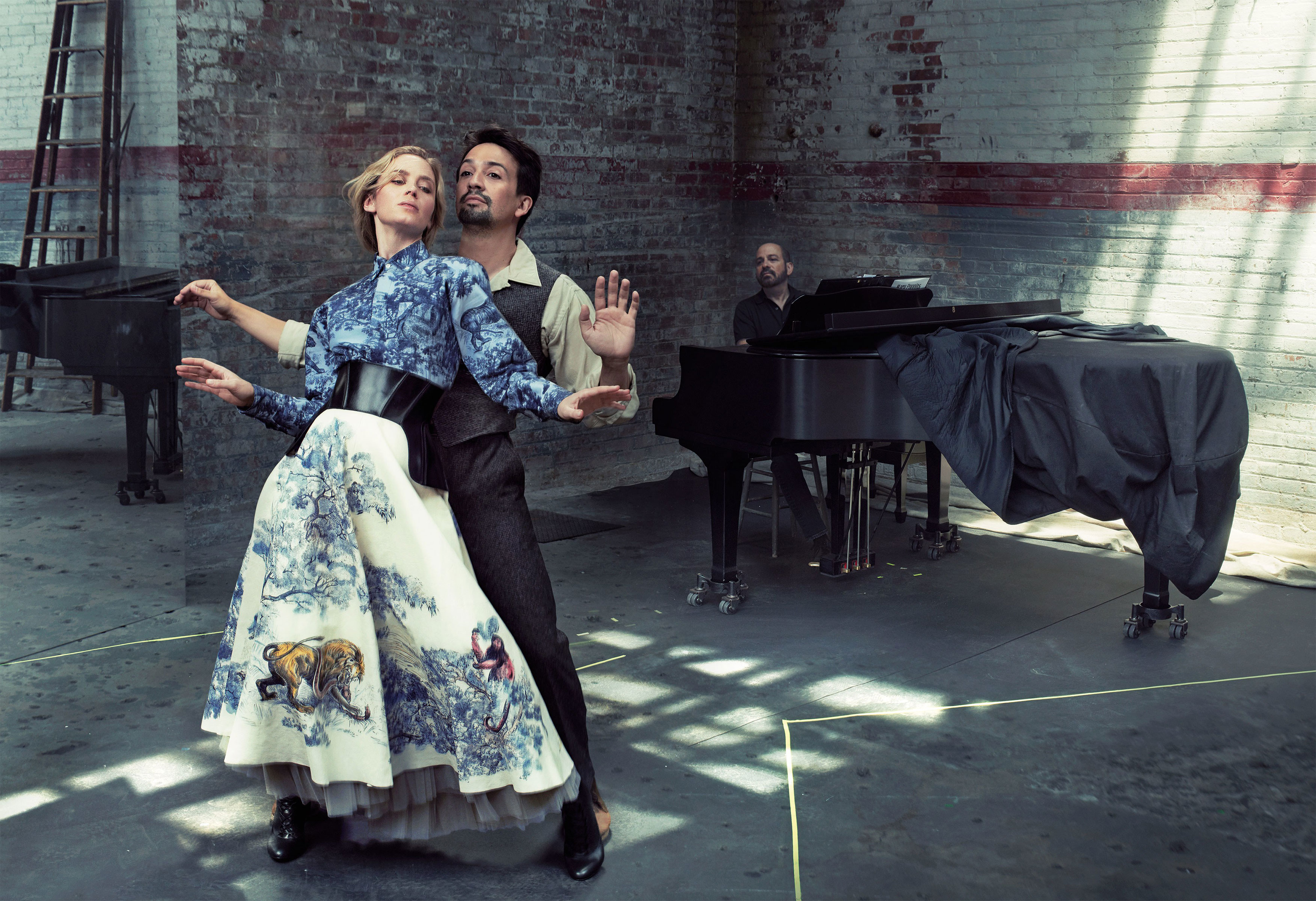 Vogue_December_2018_Mary_Poppins_Emily_Blunt_Lin_Manuel_Miranda_piano_web