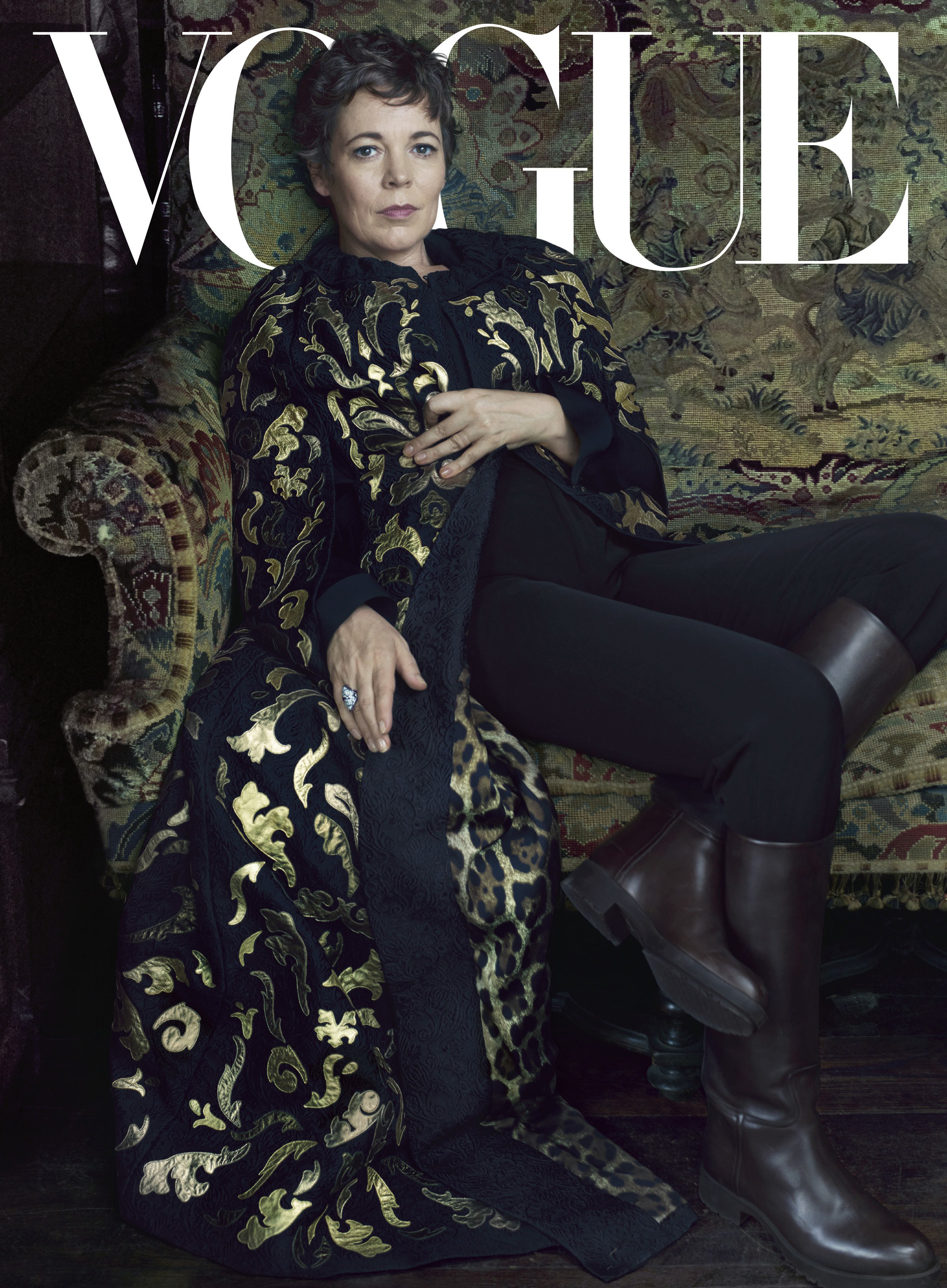 Vogue_cover_Olivia_Colman_Annie_Leibovitz__